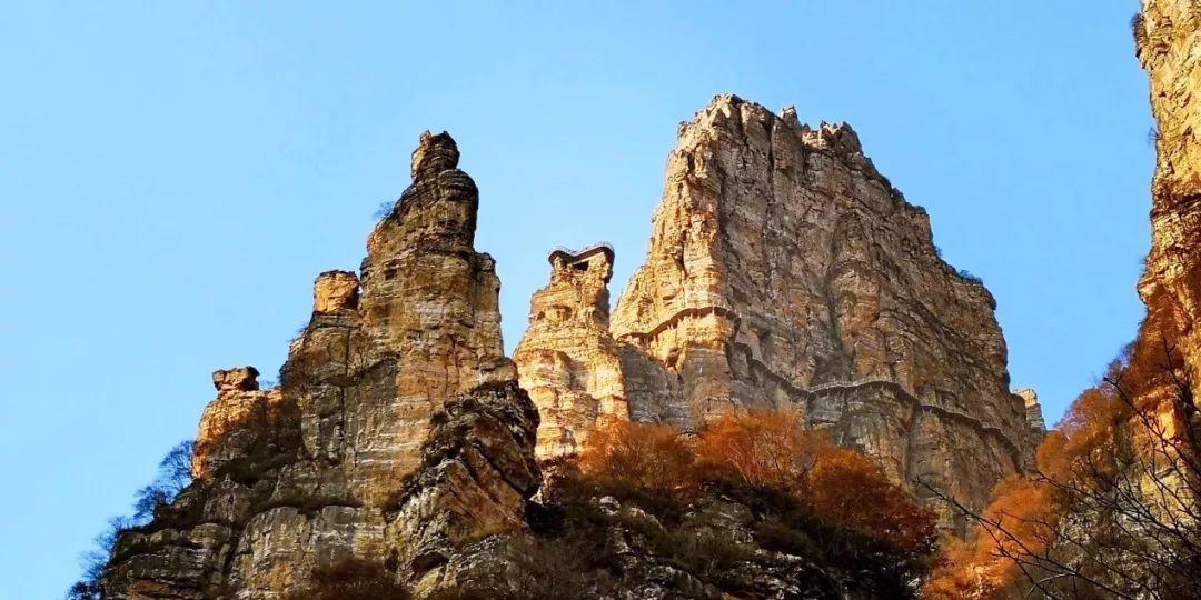 《夏目友人帐》主要讲什么